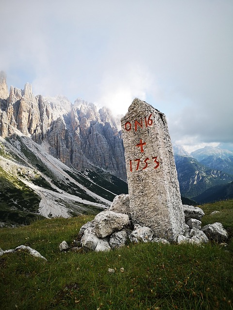 cippus, pillar, marker, austria, tyrol, history, archaeology, alps, dolomites
