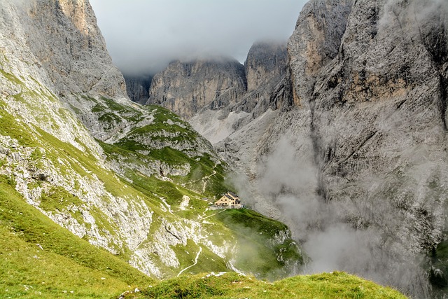 dolomites, refuge, fog, nature, prato, steep, rock, hiking, outdoors