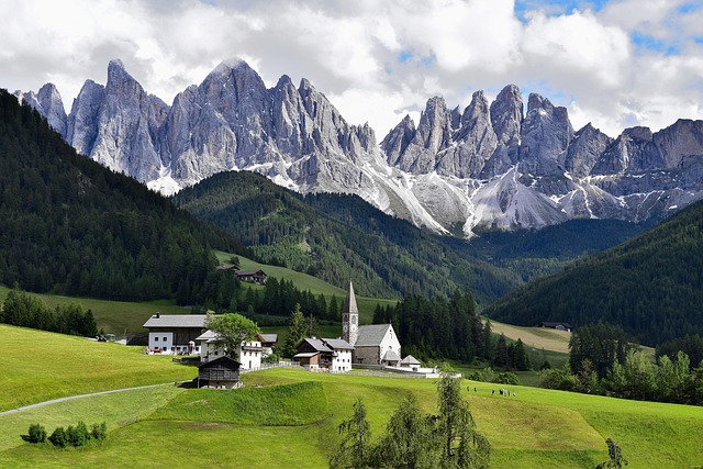 dolomiti, italy, mountain, alps, nature, blue sky, clouds, blue, europe, landscape, dolomite, hiking, view, alpine, sky, panorama, idyllic, rural, scenic, forest, wilderness