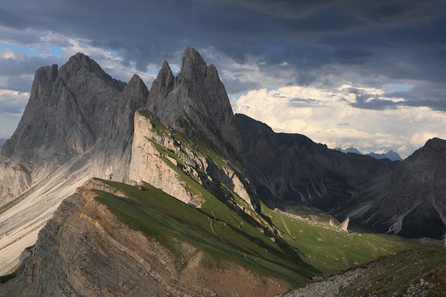italy, italien, südtirol, southtyrol, seceda, dolomites, unesco, berge, aussicht, view, viewpoint, mountains, mountain, mountainview, alps, panorama, moody, stimmungsvoll, licht, lightshow, nature, tourism, hiking, outdoors, landscape, italy, seceda, dolomites, dolomites, dolomites, dolomites, dolomites, berge, mountains, mountain