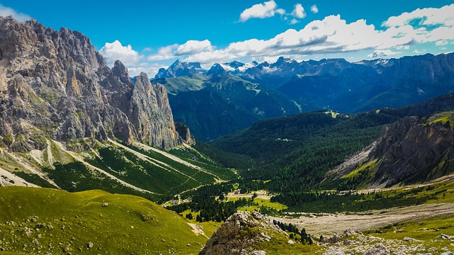 mountain, alpine, wallpaper hd, alps, 4k wallpaper, forest, mac wallpaper, free wallpaper, desktop backgrounds, adventure, dolomite mountains, dolomites, europe, beautiful, green, free background, hike, full hd wallpaper, hiking, idyllic, italian, hd wallpaper, beautiful wallpaper, nature, italy, windows wallpaper, 4k wallpaper 1920x1080, lake, landscape, majestic, wallpaper 4k, laptop wallpaper, cool backgrounds, background