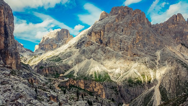 mountain, lake, adventure, free wallpaper, alpine, 4k wallpaper 1920x1080, alps, mac wallpaper, dolomite mountains, laptop wallpaper, hd wallpaper, beautiful wallpaper, dolomites, europe, full hd wallpaper, forest, windows wallpaper, hike, hiking, nature, idyllic, wallpaper 4k, 4k wallpaper, free background, italy, wallpaper hd, majestic, landscape, desktop backgrounds, cool backgrounds, background