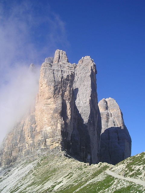 three peaks, lavaredo, north face, big pinnacle, western zinne, rock face, steep wall, climbing wall, rock, nature, dolomite, dolomites, mountains, alps, south-tirol, italy
